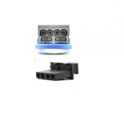 Le système de transmission de l'appareil est équipé d'un émetteur-récepteur QSFP-DD 400G.0